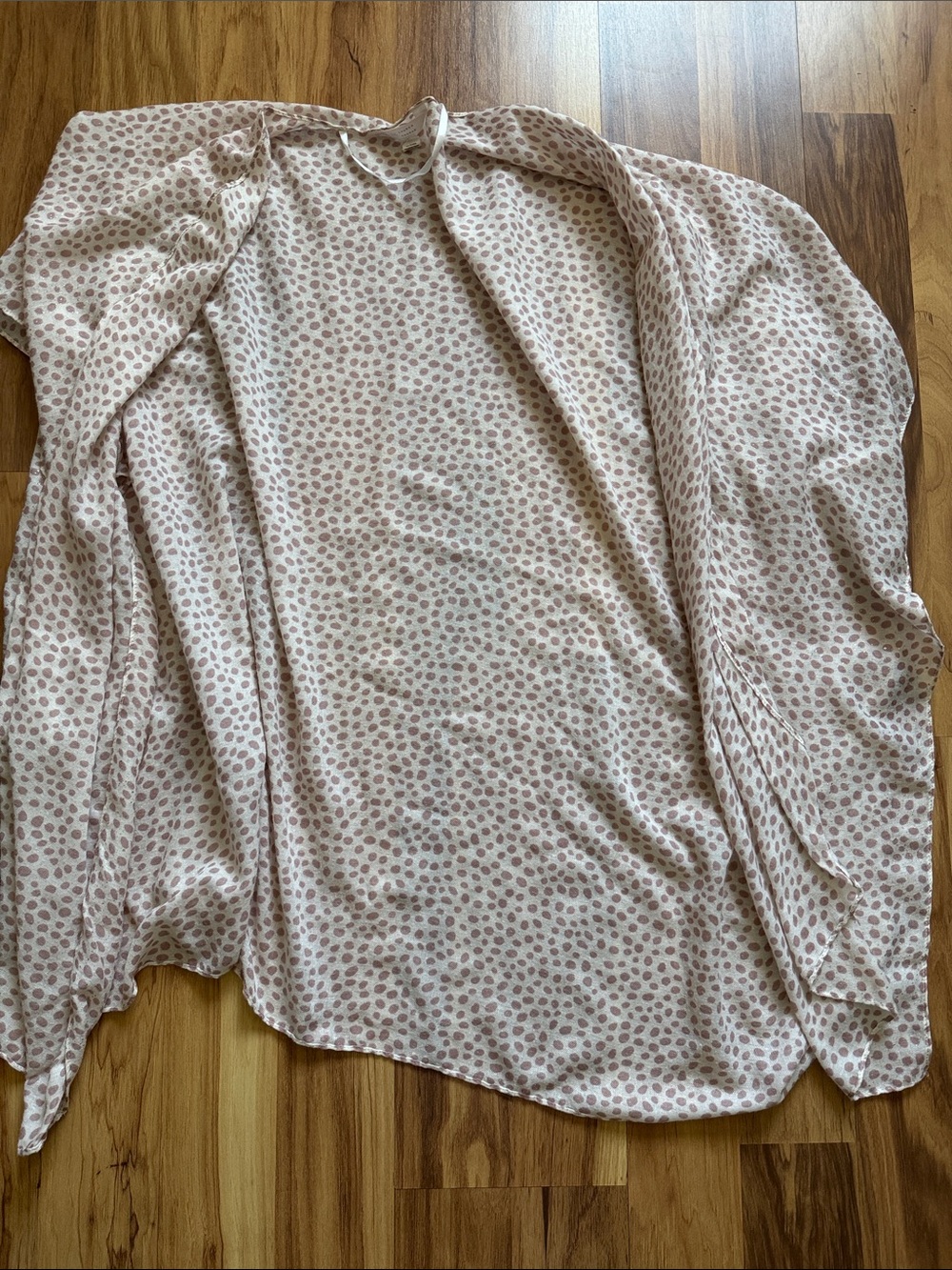 LC Lauren Conrad Cream Blush Dot Long Kimono